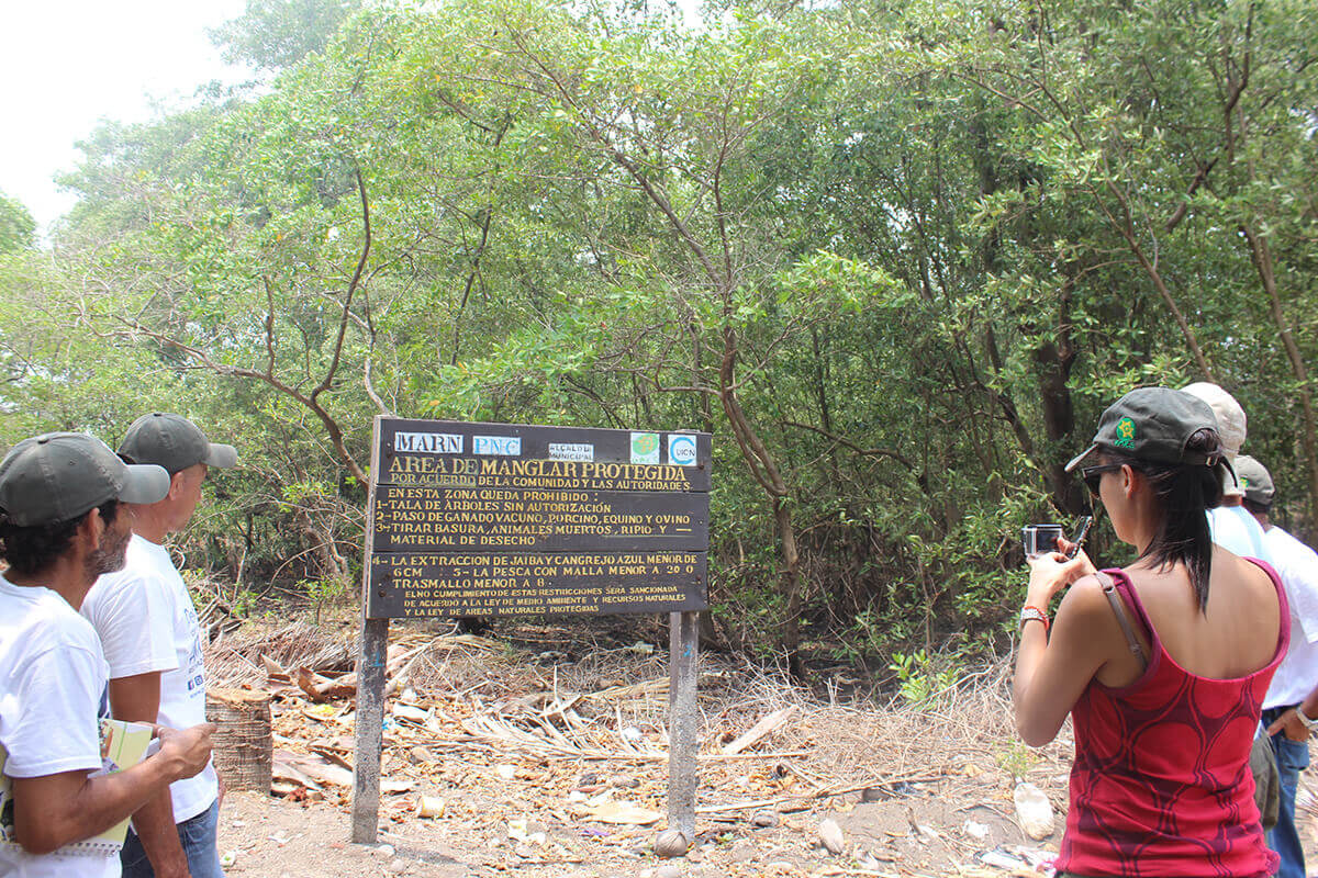 Comunidades de Ahuachapán y UICN realizan recorrido
