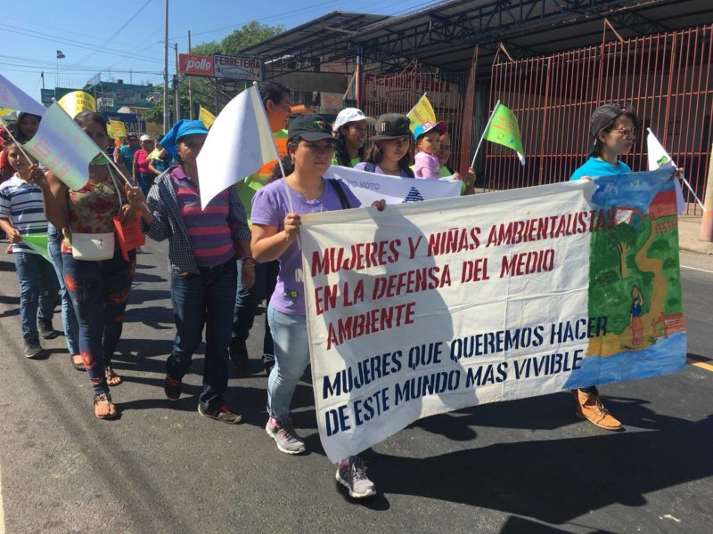 Caminata en Ahuachapán Sur por el Derecho Humano al Agua
